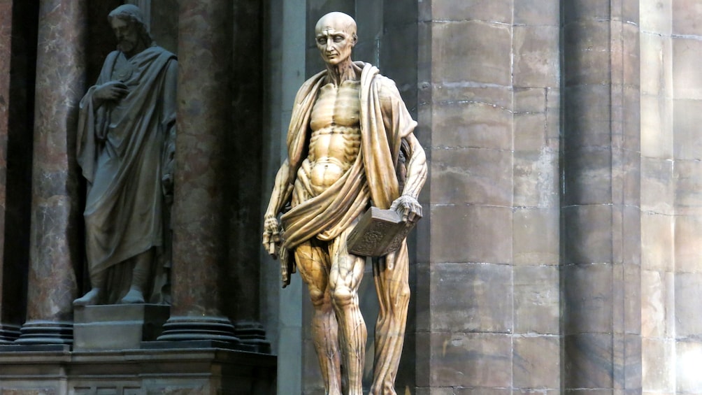 statue in Milan
