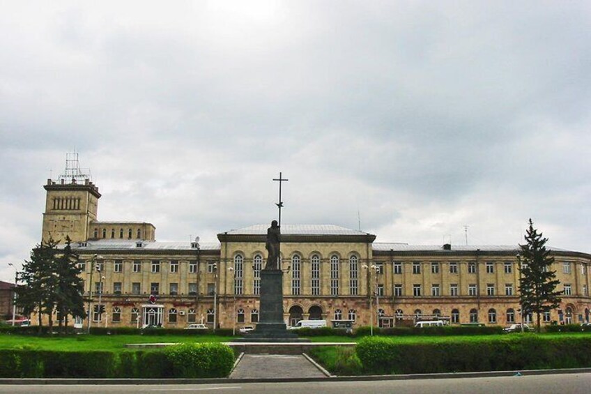 Private tour to Gyumri old town and Marmashen monastery