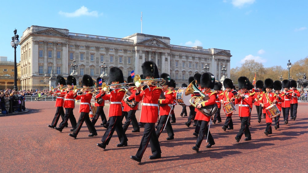 Royal Palace guard marching band in London