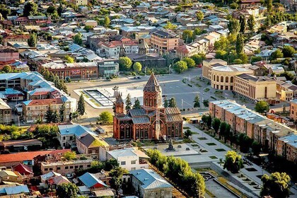 團體旅遊：Gyumri（城市生活博物館，黑堡，舊城區），哈里卡萬克