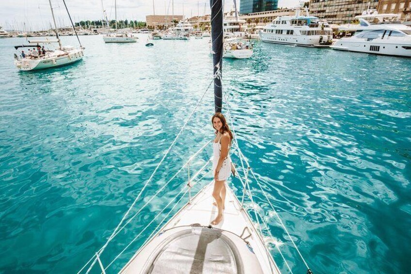 Full Day Sailing on a comfort yacht around Hvar and Pakleni islands- small group