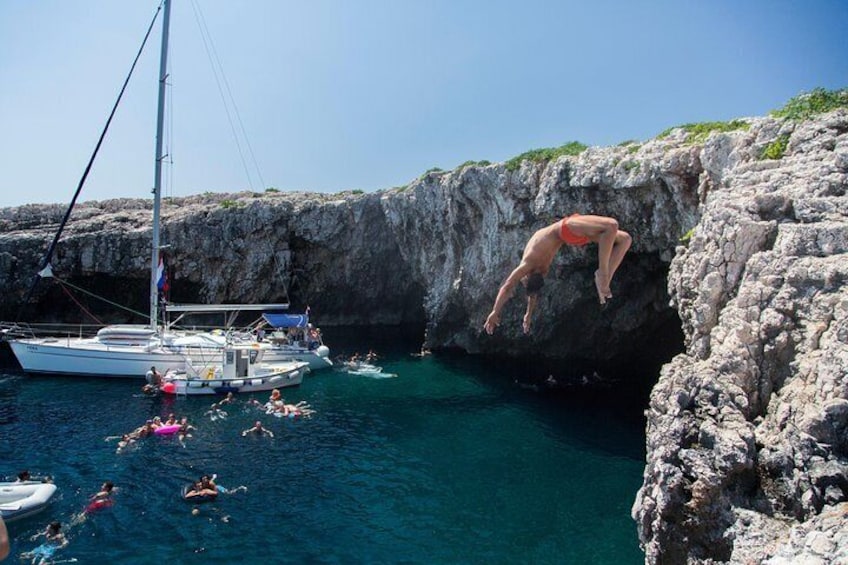 Full Day Sailing on a comfort yacht around Hvar and Pakleni islands- small group