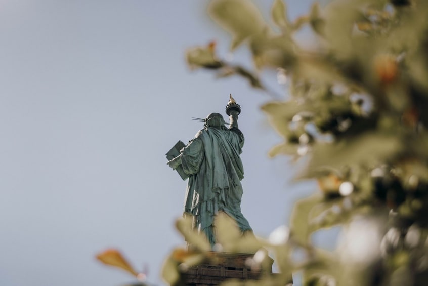  Exclusive First Ferry Access to Statue of Liberty & Ellis Island 
