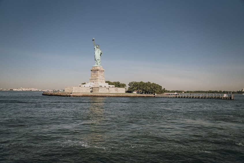  Exclusive First Ferry Access to Statue of Liberty & Ellis Island 