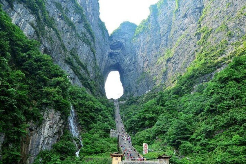 Private 3-Day Tour Combo Package:Zhangjiajie Avatar and Tianmen Mountain and Grand Canyon Glass Bridge