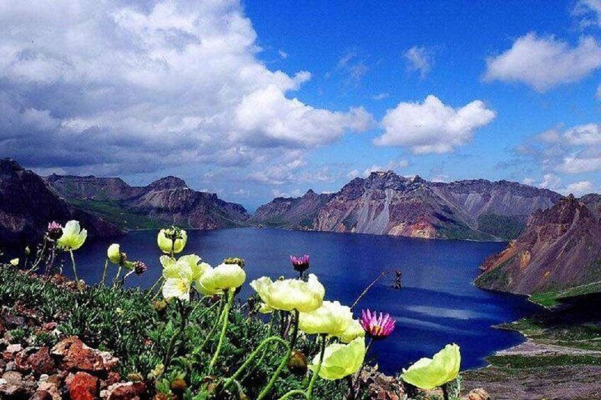 4-Day Private Tour Combo Package of Changbai Mountain with Accommodation