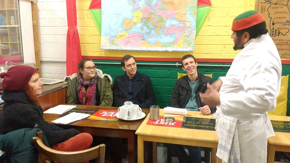 Walking food tour: Introduction to Brighton through food