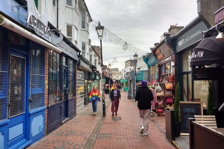 Walking food tour: Introduction to Brighton through food