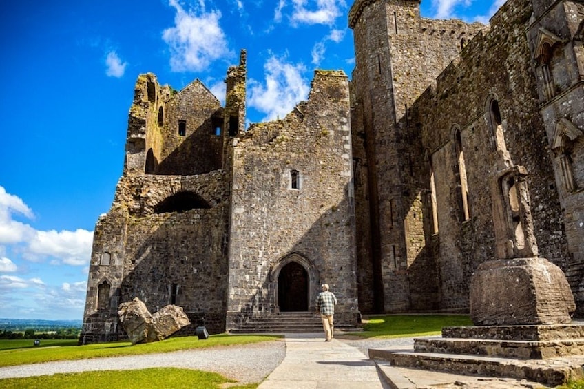 Rock of Cashel, Blarney Castle (Blarney Stone)& Cahir Castle