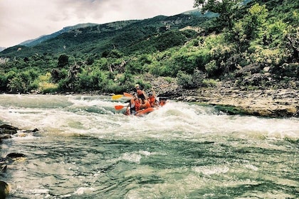 Rafting Vjosa and Benja Hot Springs from Gjirokaster