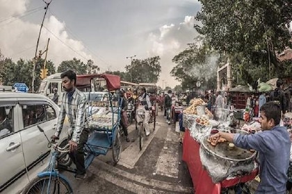 Join Old Delhi Bazaar Walking Tour