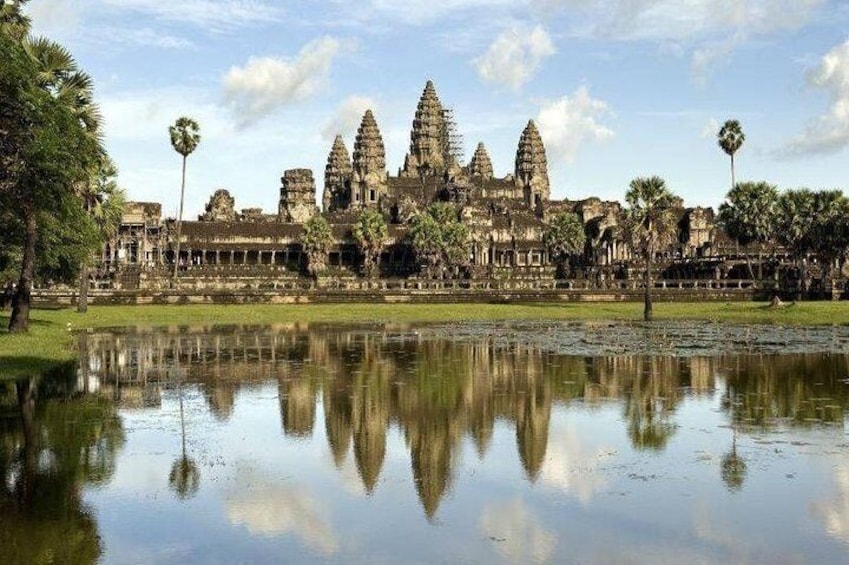 2-Days Siem Reap Discovery Tours ( Including all Services ) 