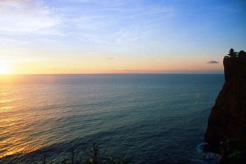 Uluwatu Temple & Kecak Fire Dance Show (Include All Tickets)