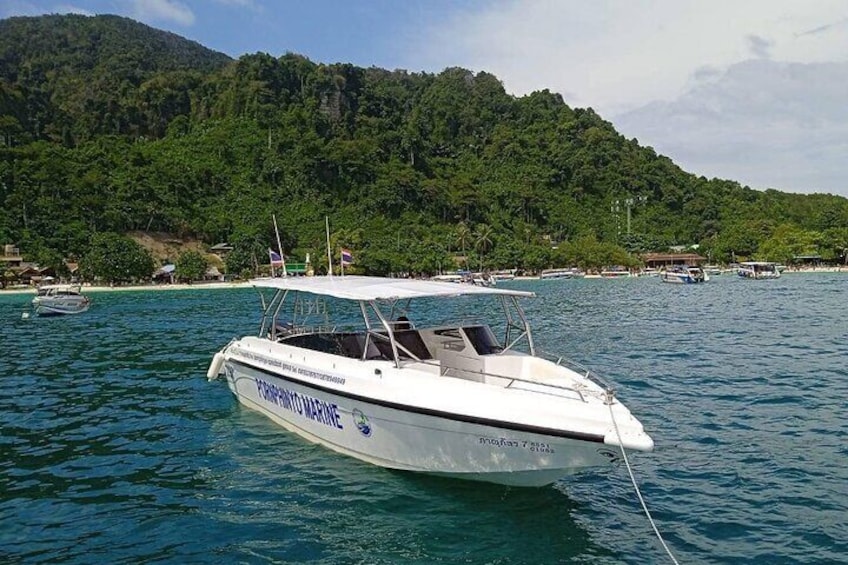 Private VIP Speed Boat to Phi Phi Island