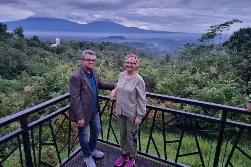 Punthuk Setumbu Sunrise and Borobudur Temple in Private Tour