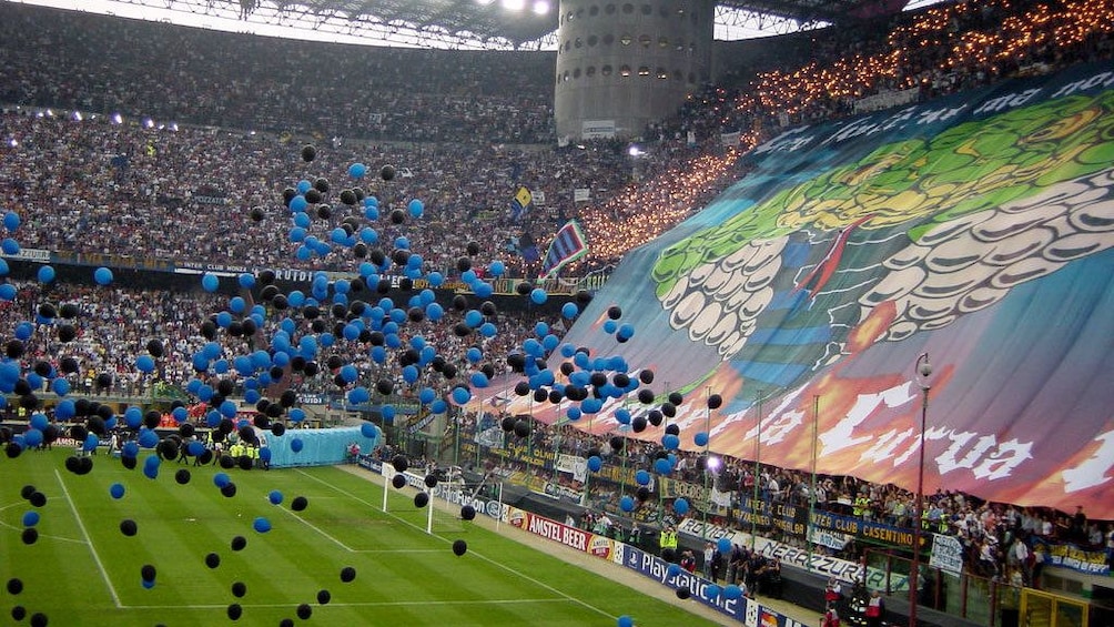 サッカー ツアー サン シーロ スタジアム カーサ ミラン サッカー ツアー サン シーロ スタジアム カーサ ミラン