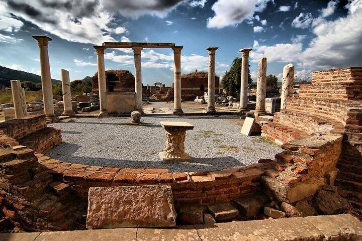 Kusadasi Port to Ephesus, Selcuk Museum, Sirince Village, Temple of Artemis