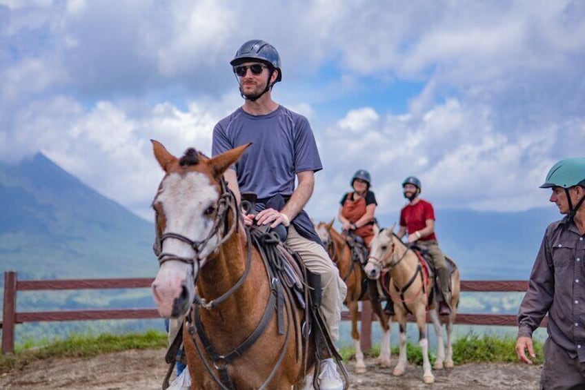 horseback riding arenal