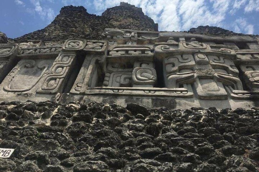 Cave Tubing & Xunantunich (Mayan Ruins) From Placencia