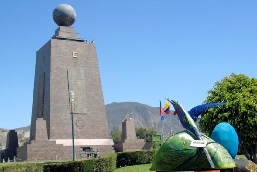 Private City Tour Quito & Middle Of The World