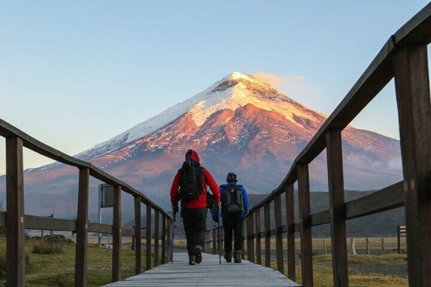 DAY 1: LIVE THE COTOPAXI ACTIVE VOLCANO