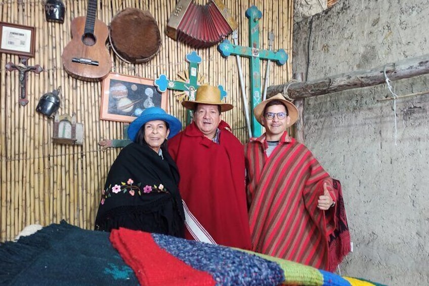 Textiles workshop in Gualaceo 