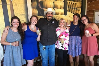 Visite des vins en petit groupe du goût de Fredericksburg au départ de San ...