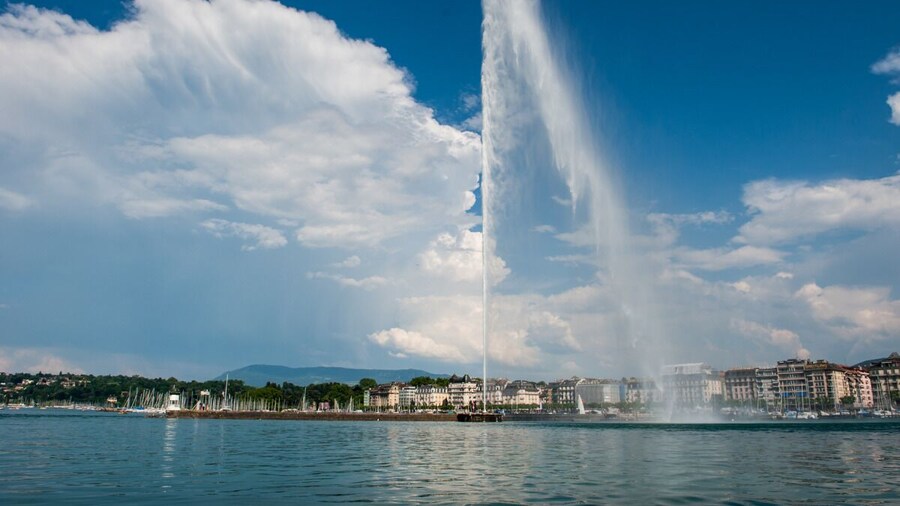 Geneva city and Annecy Private Guided Tour