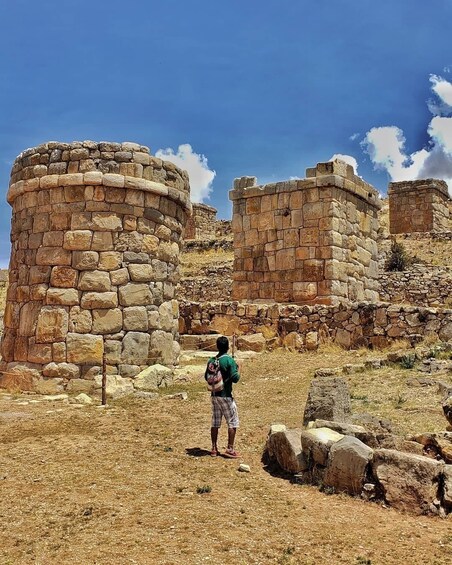 Private tour to Aramu Muru and Chucuito 