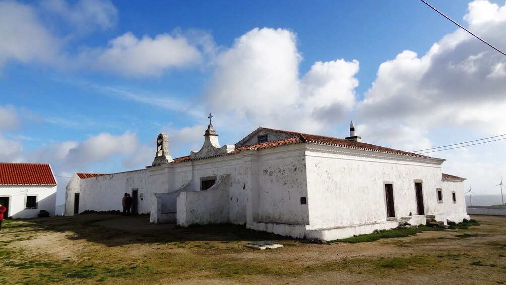 Show item 5 of 10. Óbidos The Wonder Of The West