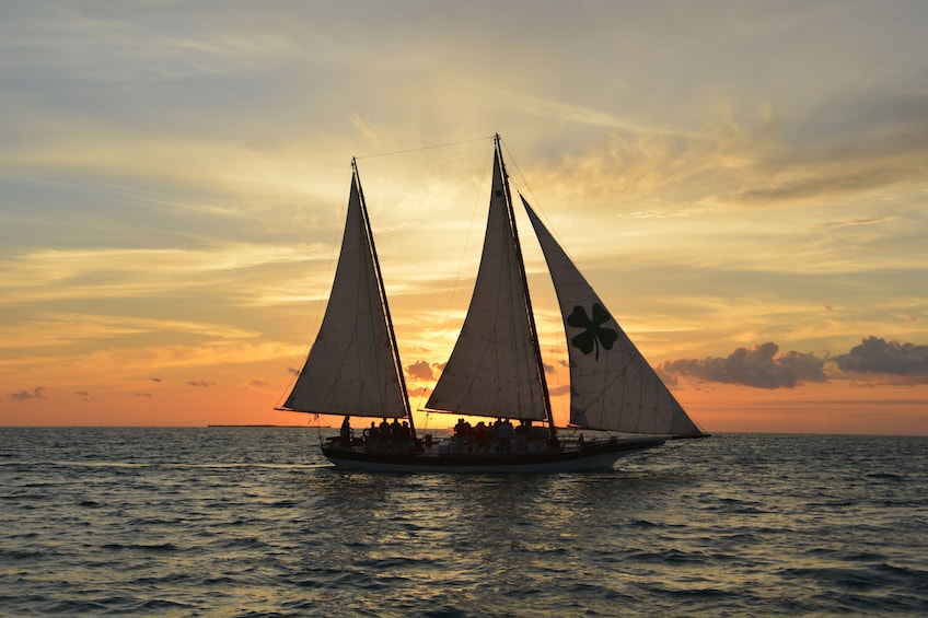 Schooner Appledore - Sunset Sail with Cocktails & Appetizers