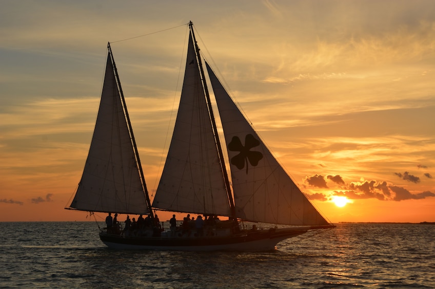 Schooner Appledore - Sunset Sail with Cocktails & Appetizers