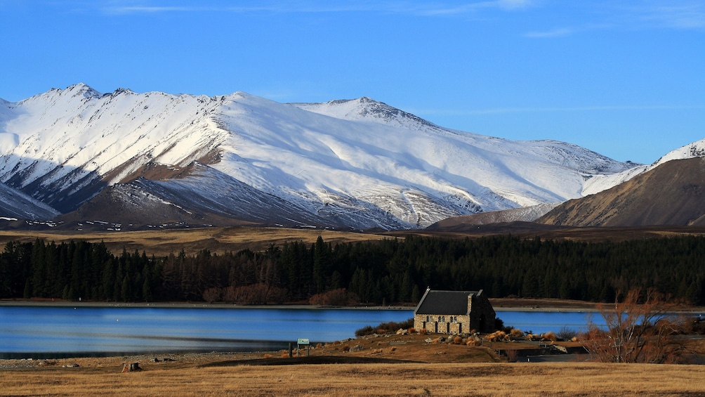 Building on shore line on Mount Cook in New Zealand. 