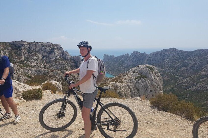 Cross country E-Bike Tour of Marseille Calanques