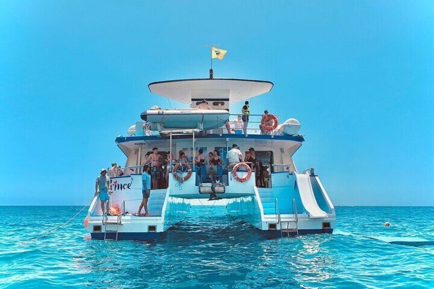 Catamaran Cruise from Puerto Rico (Full package)