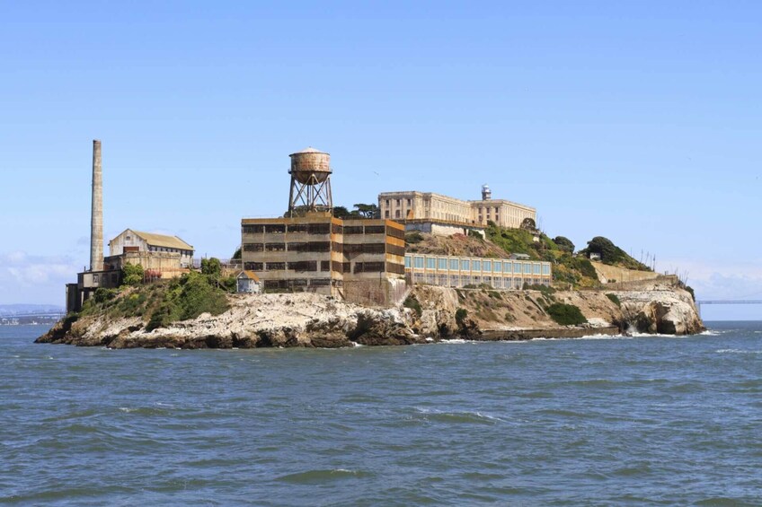 Alcatraz Fisherman's Wharf Golden Gate Express by Deluxe Van
