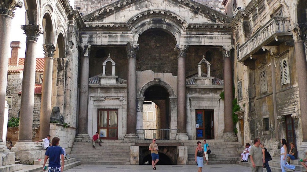 Visiting the Diocletian's Palace in Dubrovnik