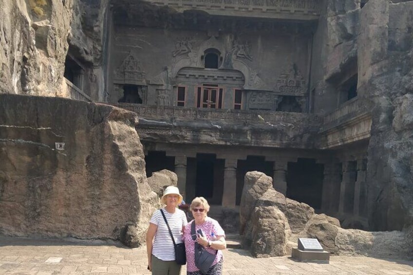 Ellora Caves & Daulatabad Fort Day Trip From Aurangabad