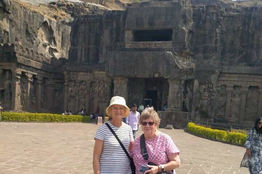 Ellora Caves & Daulatabad Fort Day Trip From Aurangabad