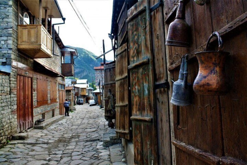 Shamakhi - Lahij Tour