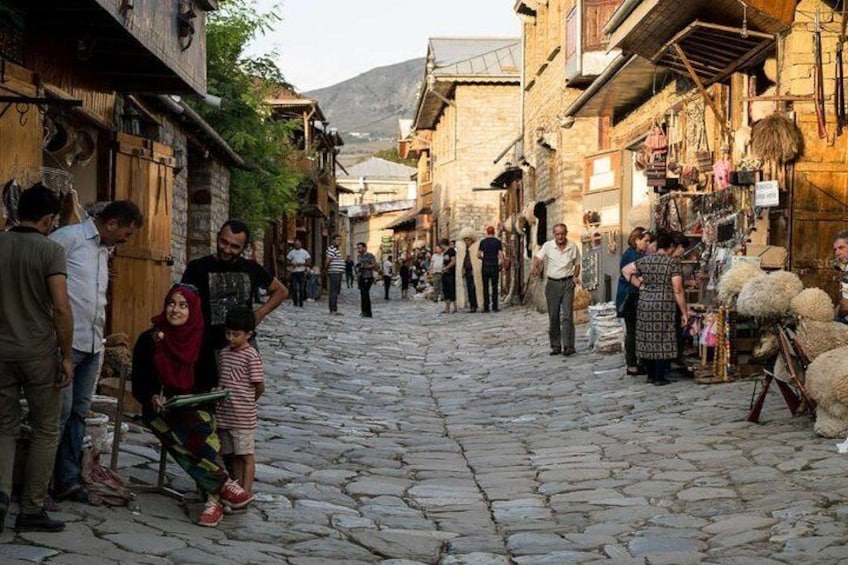Shamakhi - Lahij Tour