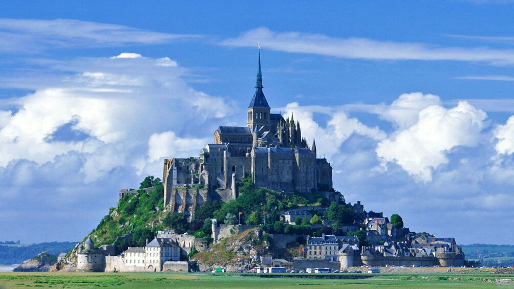 2 day Tour to Normandy and Mont Saint Michel - PARISCityVISION