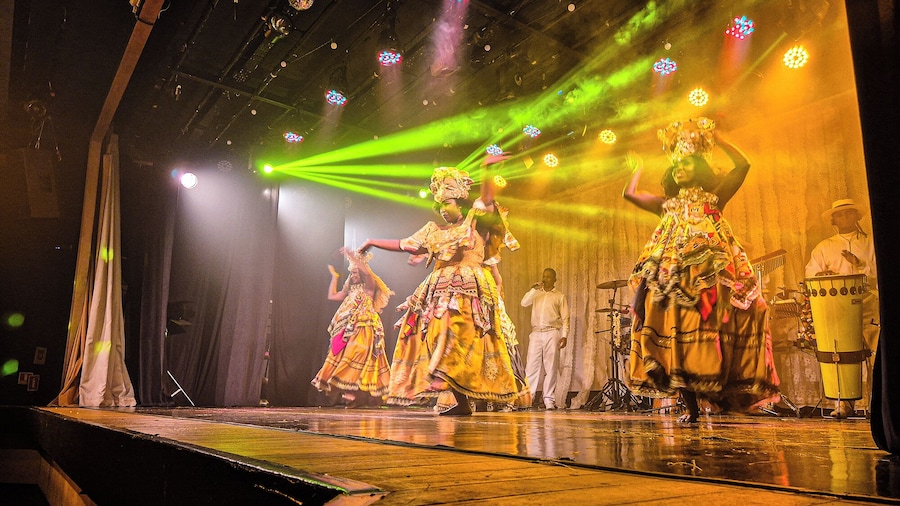 Ginga Tropical Show - Brazilian Rhythms