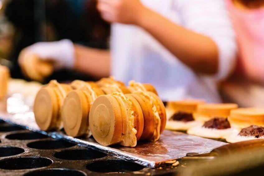 Taiwanese Street Food: Custard Pancake