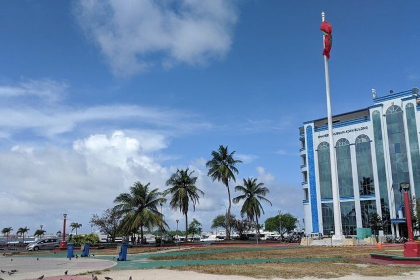 Male' guided walking tour - 3h