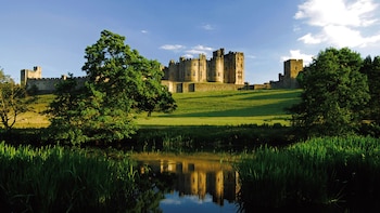 Alnwick Castle & Borders (Holy Island) inc. HOTEL PICKUP