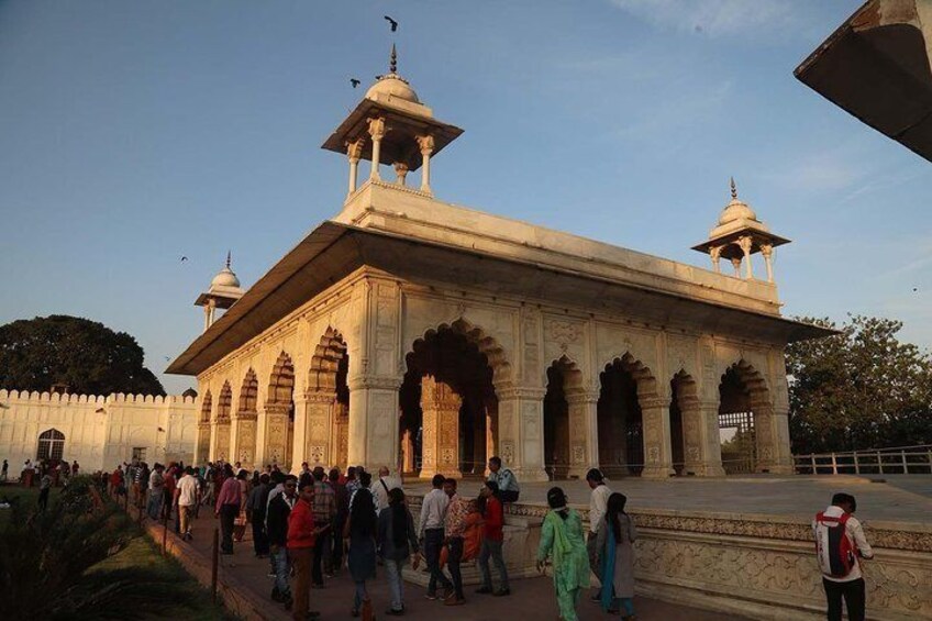 Audio Guided Tour Of Red Fort, Delhi