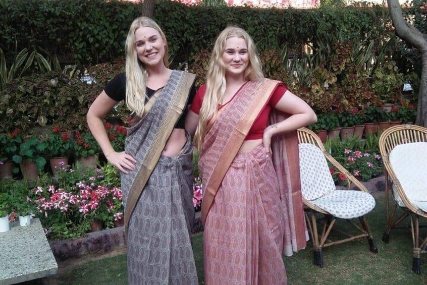 Saree Tying with Photo Session