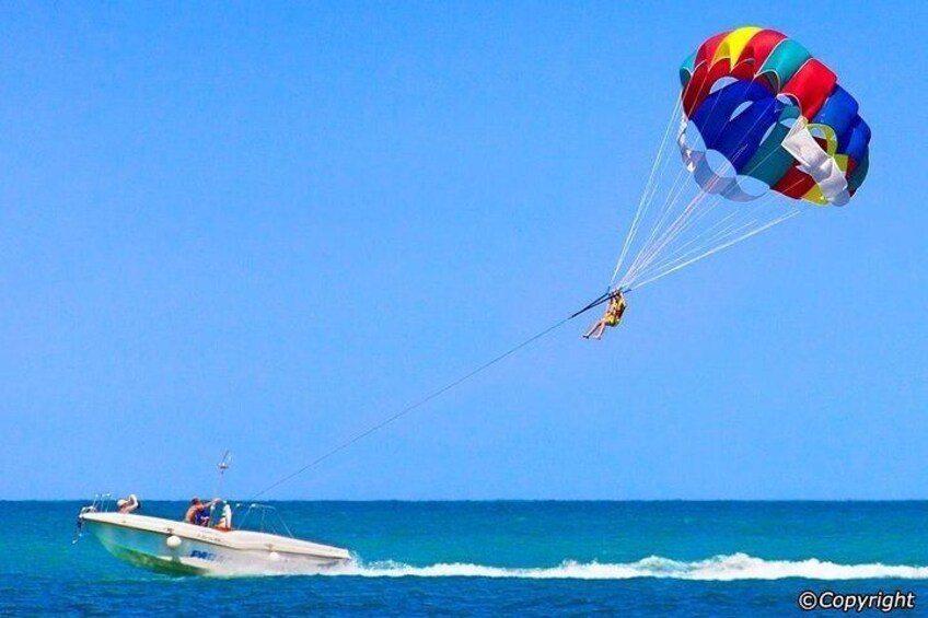 Parasailing 