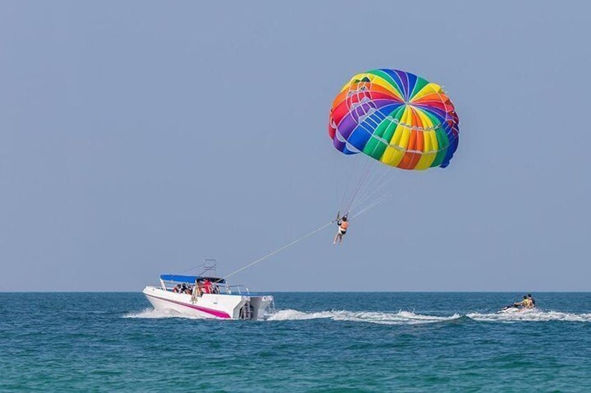 Parasailing 